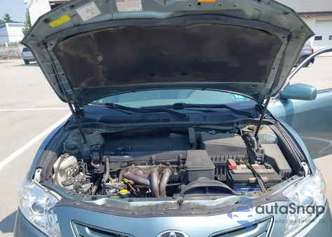 2008 Toyota Camry Le z USA, uszkodzony, nr VIN 4T4BE46KX8R040005